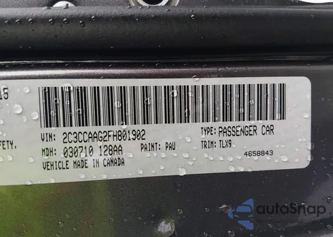 2015 Chrysler 300 Limited z USA, uszkodzony, nr VIN 2C3CCAAG2FH801902